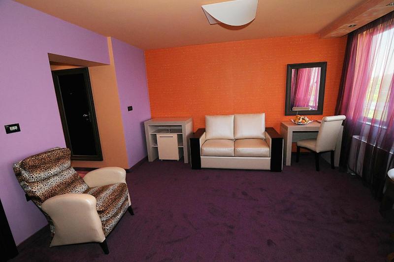 Superior Double Room image 4