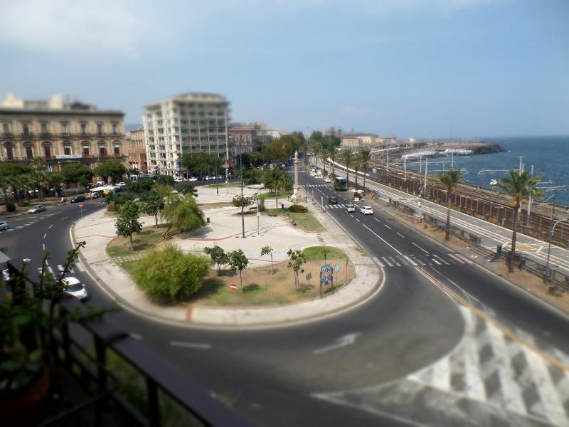 Sea View Apartment - image 7
