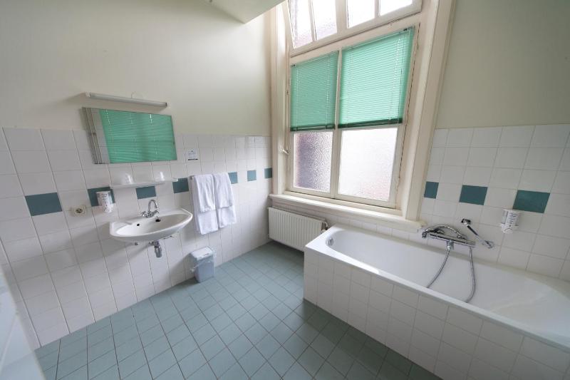 Standard Double Room with Balcony image 3