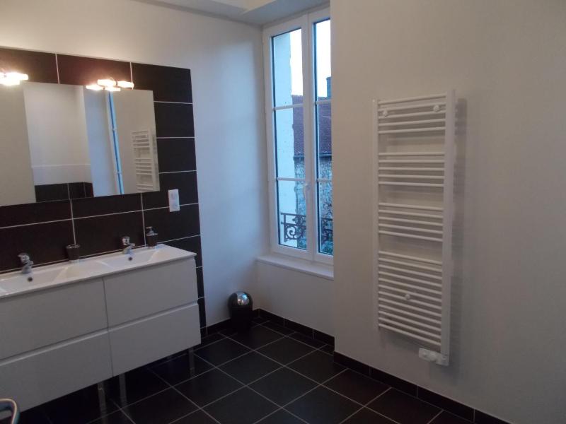 Double Room with Private Bathroom image 3