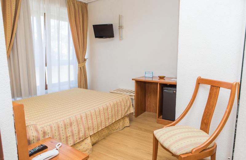 Single Room image 1