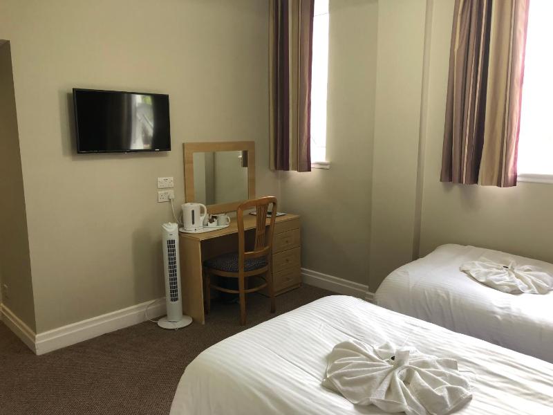 Riviera Hotel - image 6