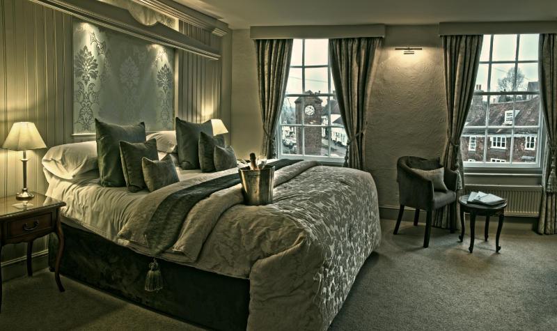 Luxury Double Room image 1
