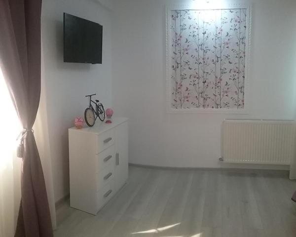 Apartment image 3