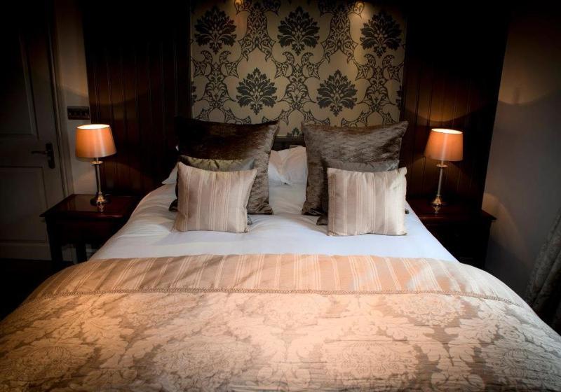 Superior Double Room image 1