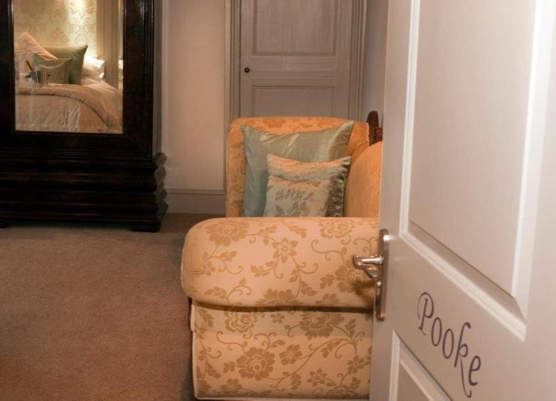 Luxury Double Room image 4