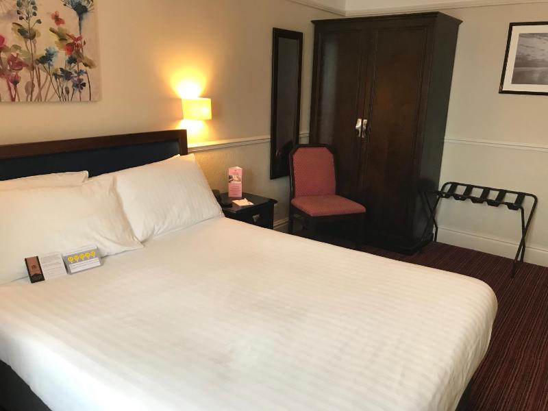 Standard Double Room image 2