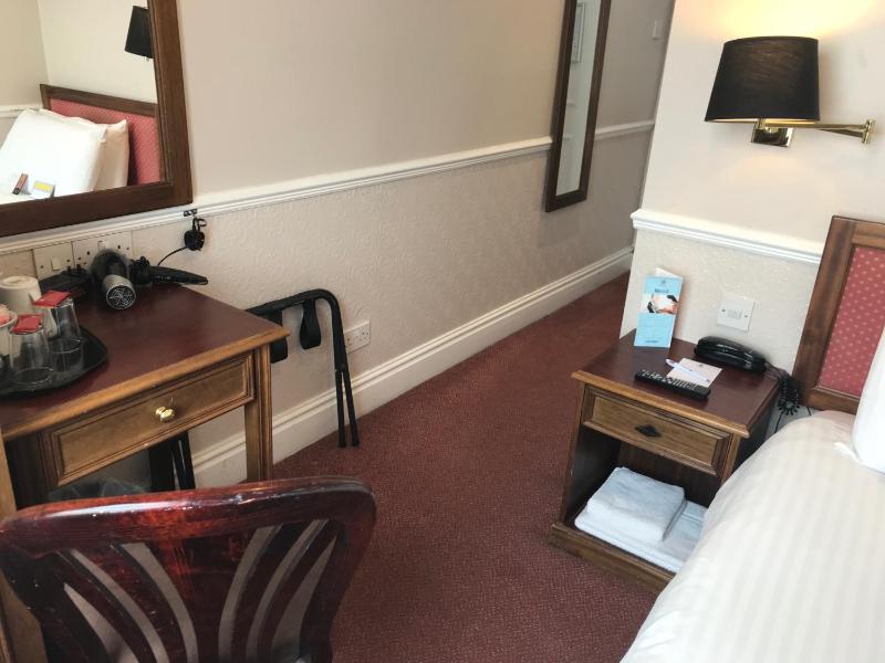 Standard Single Room image 4
