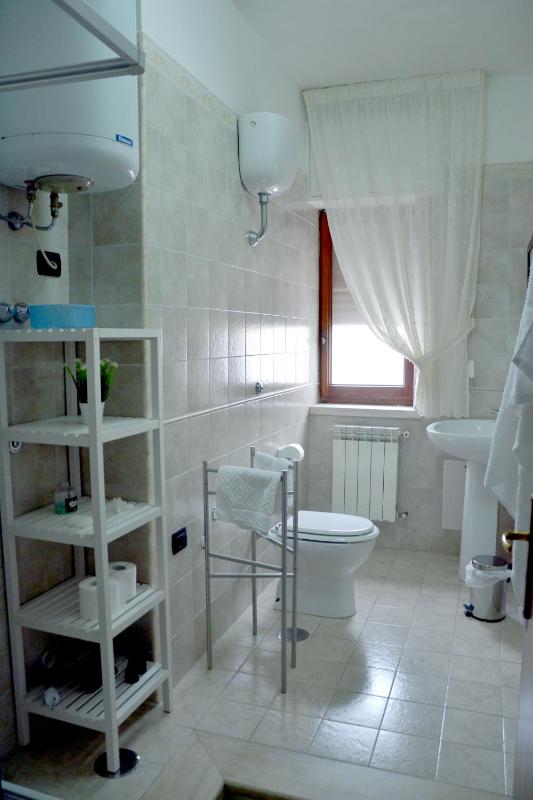 Double Room with Private Bathroom image 2