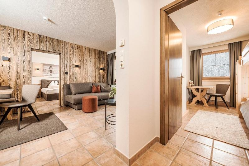 Two-Bedroom Apartment with Bunk Bed image 2