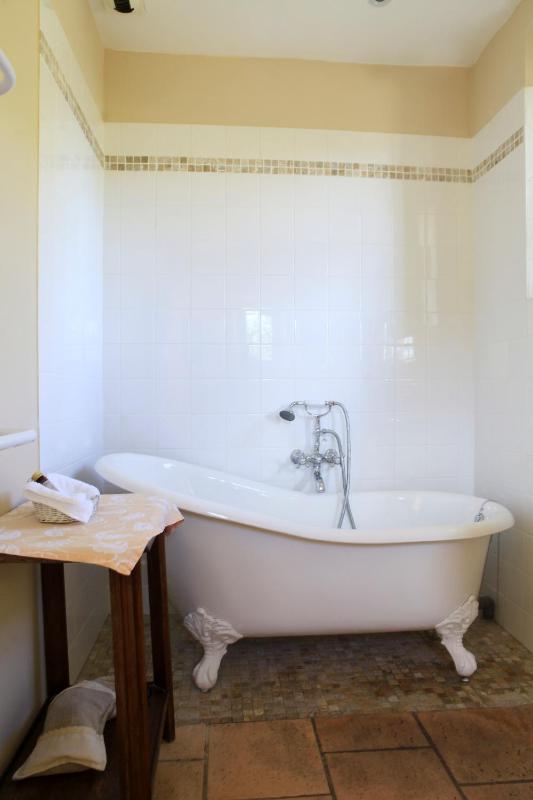 Double Room with Patio image 4