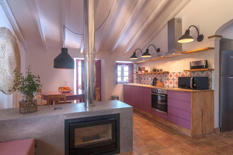 Two-Bedroom House image 4