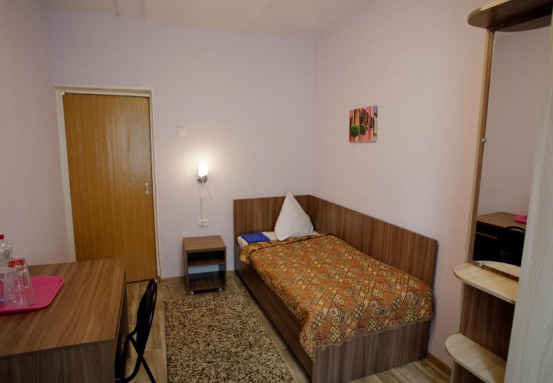 Economy Single Room image 3