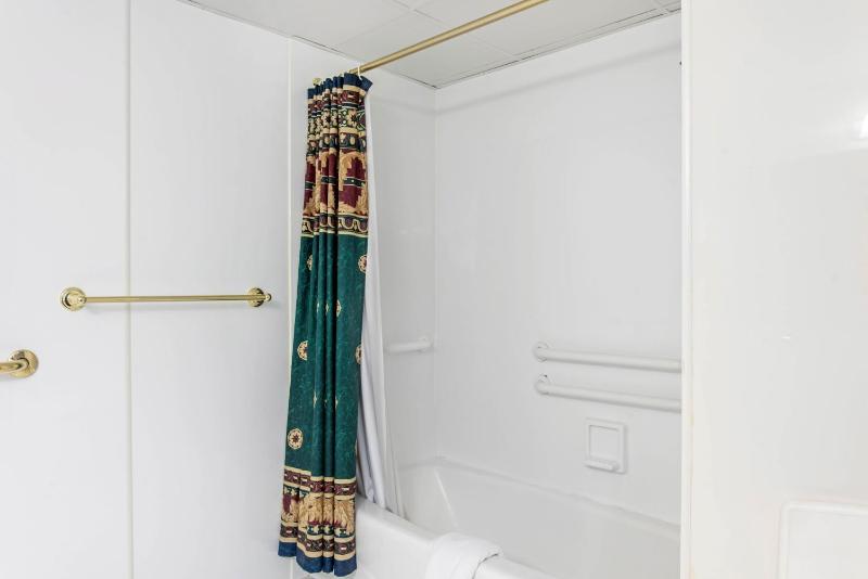 King Room - Disability Access image 2