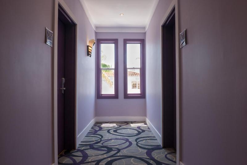 Shelley Hotel - image 18