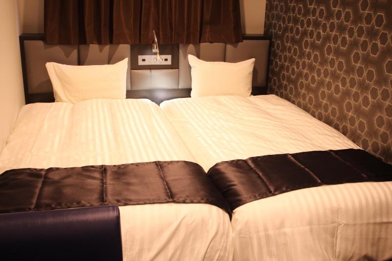 Hotel Hulaton Fukuokahakata - image 7