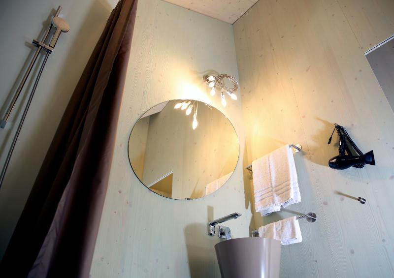 Deluxe Double Room image 3