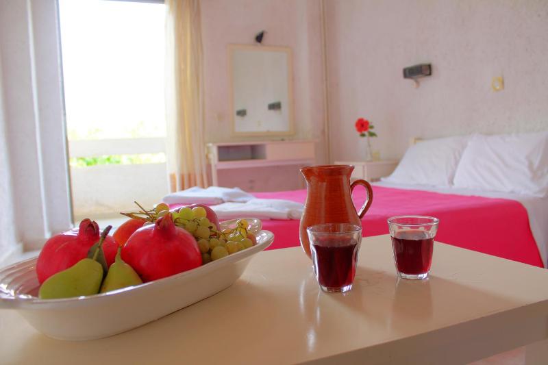 Standard Single Room image 2