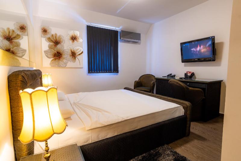 Standard Apartment image 3