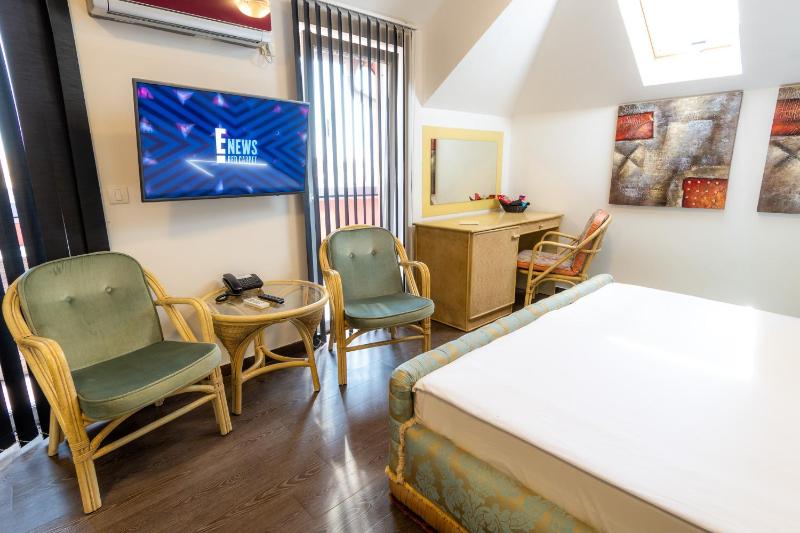 Superior Apartment image 3