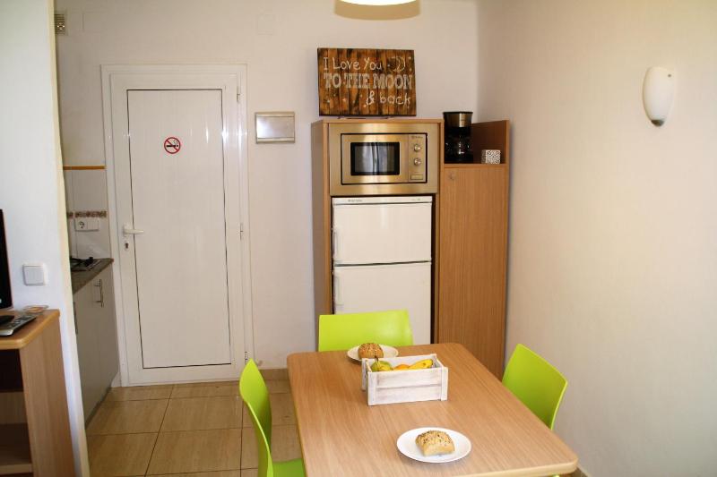 Apartaments Ocean Canada - image 10
