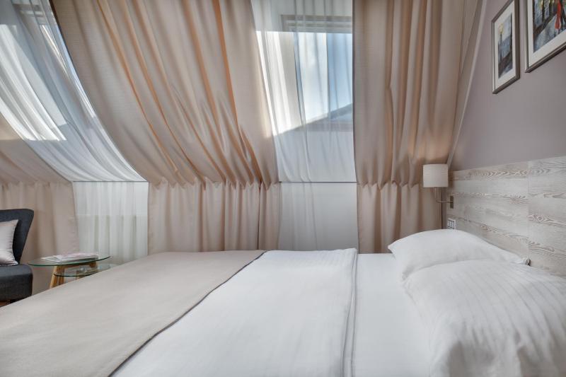 Single Room image 3