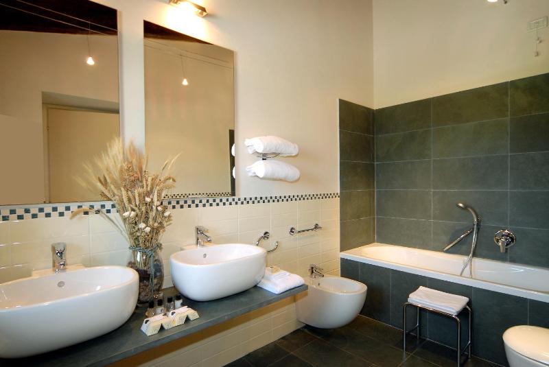 Junior Suite image 4