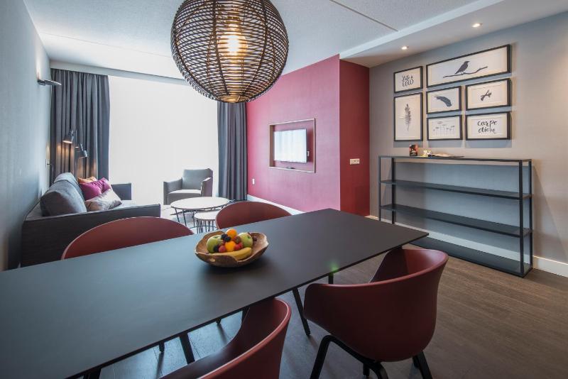 Deluxe Apartment image 2
