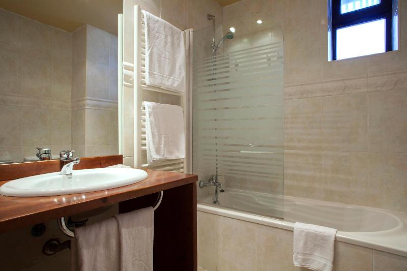 Double Apartment (3 adults) image 4