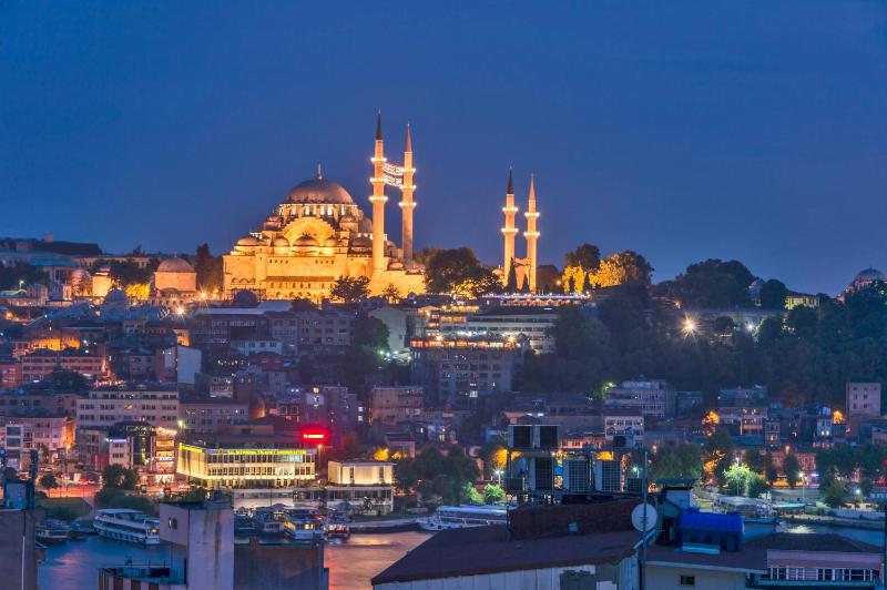 Deluxe Double Room with Sea View image 3