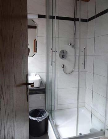 Double Room image 2