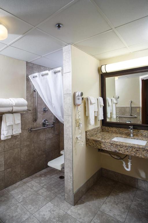 Two-Bedroom Suite - Non-Smoking image 2