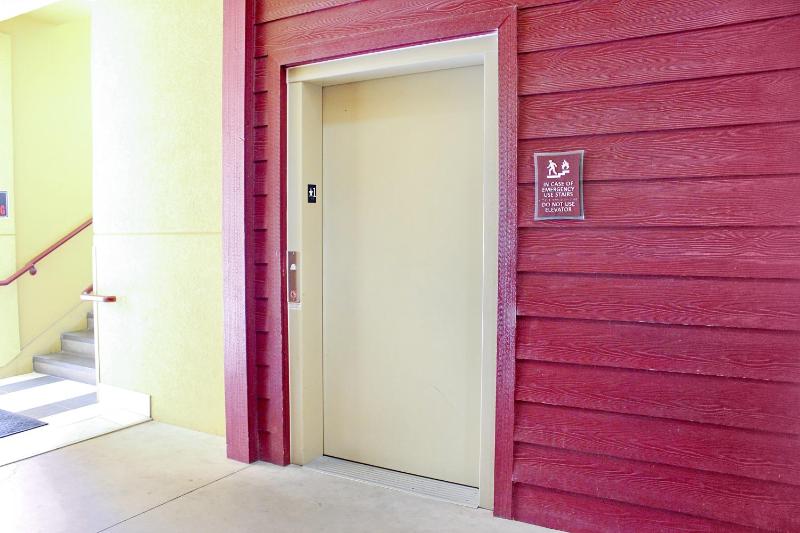 Palacio Royale Houston NW at Beltway 8 - image 4