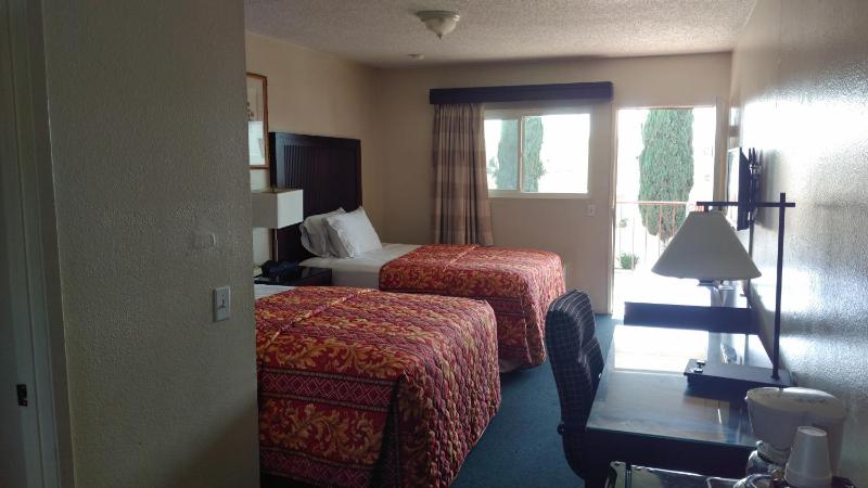 Deluxe Double Room with Bath image 4