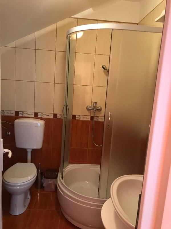 One-Bedroom Apartment image 3