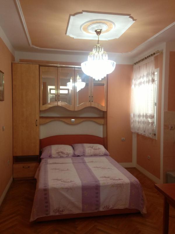 Small Studio with Terrace image 1