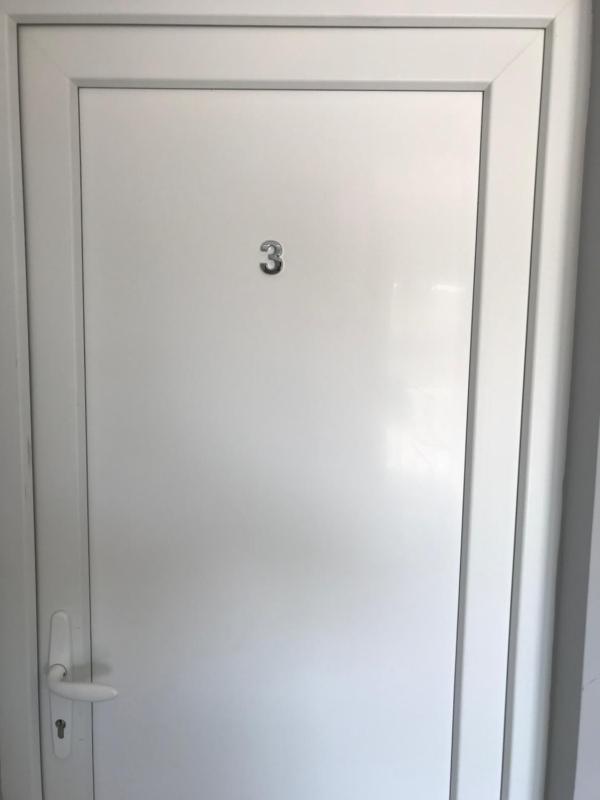 Studio Apartment image 3
