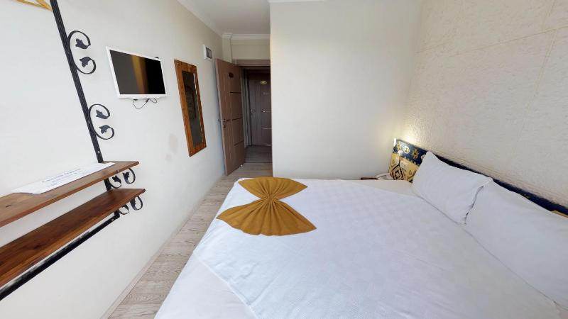 Patron Hotel - image 15