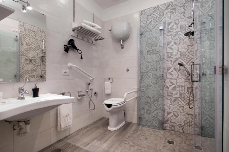 Classic Room - Disability Access image 3