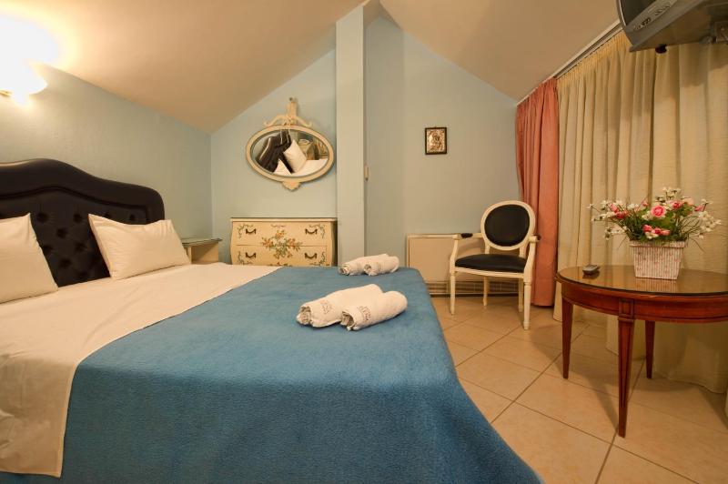 Elena Hotel - image 4