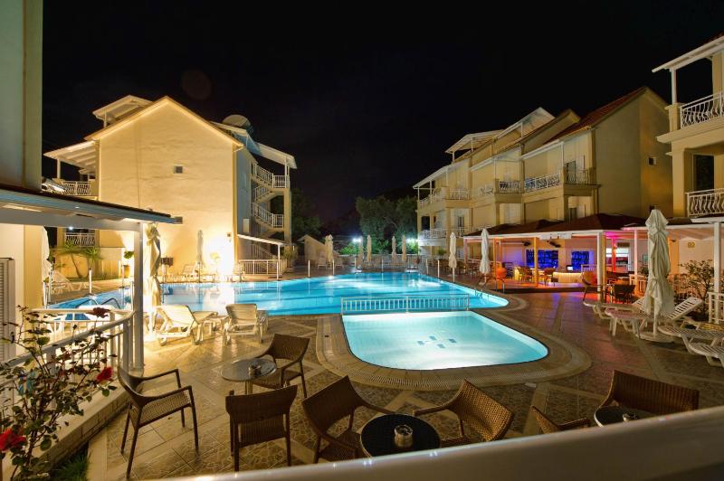 Elena Hotel - image 20