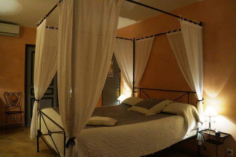 Triple Room with Sea View image 4