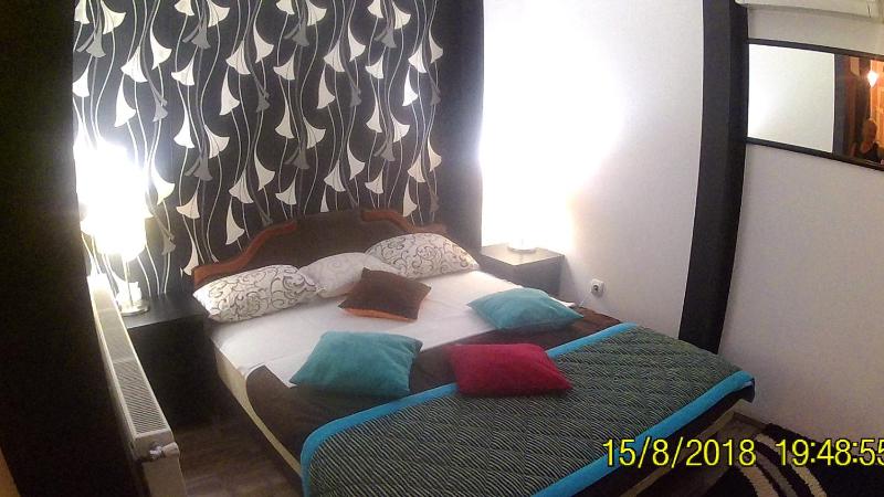Deluxe Double Room with Bath image 3