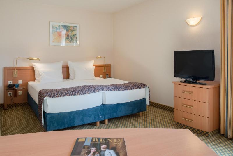 Standard Double Room image 1