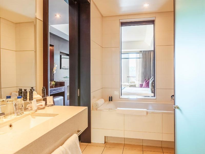 The Fairway Hotel Spa & Golf Resort - image 4