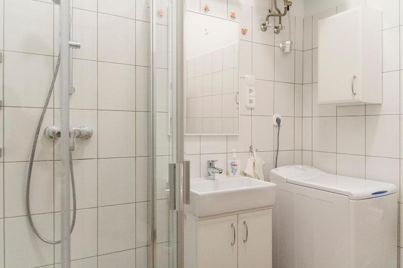 Authentic Akacfa Apartment - image 13