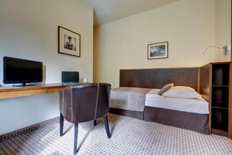 Single Room image 1