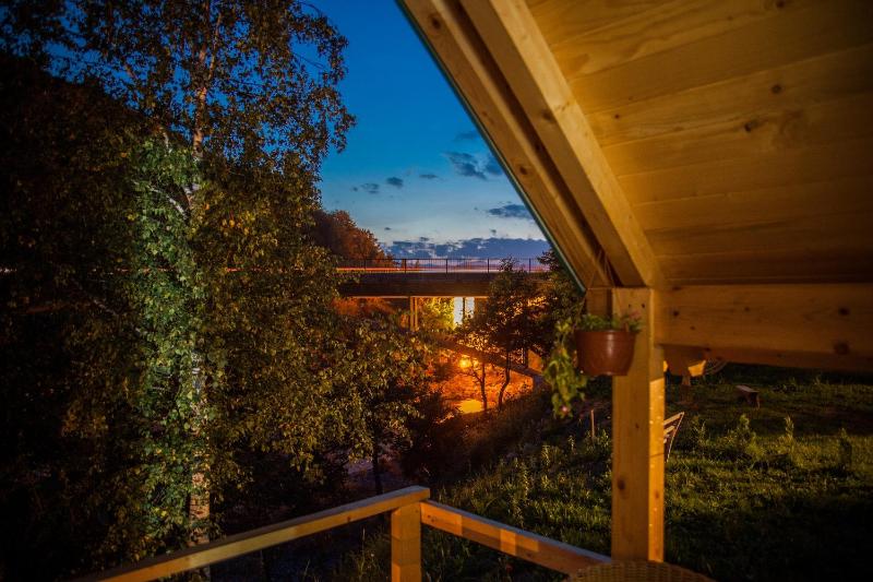 Cotage with River View image 2