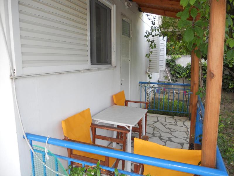One-Bedroom Apartment - Sea Side image 2
