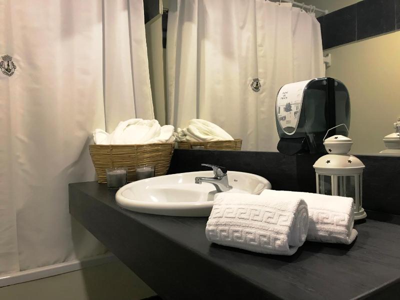 Superior Double or Twin Room image 4
